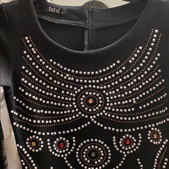 Beautiful TATU dress - Picture 2 of 3